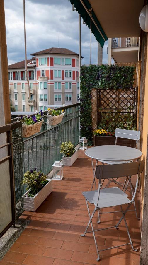 Beautiful Floral Apartment On Navigli Milan Exterior photo